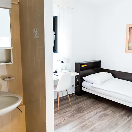 City Hostel Geneva Hostel *